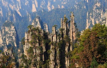 長沙出發(fā)到黃龍洞、張家界森林公園、天門山、鳳凰五日游